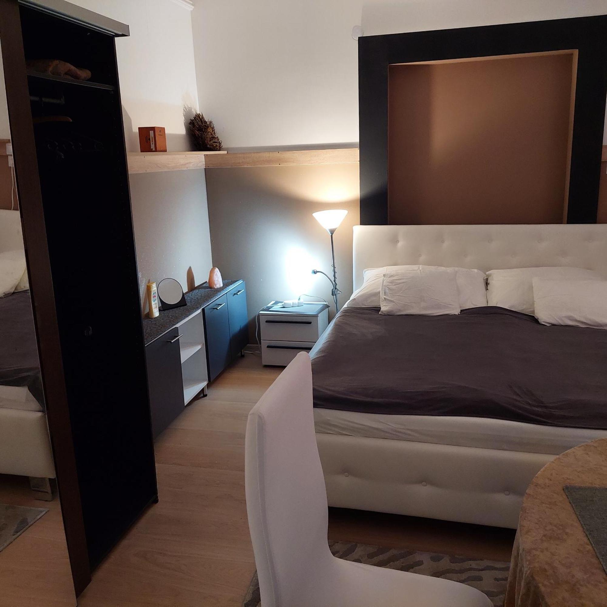 Ujszeged Apartman Экстерьер фото